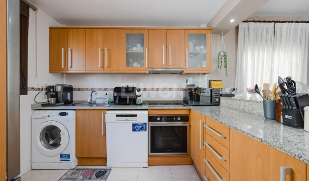 Odsprzedaż - Villa - Orihuela Costa - PAU 8