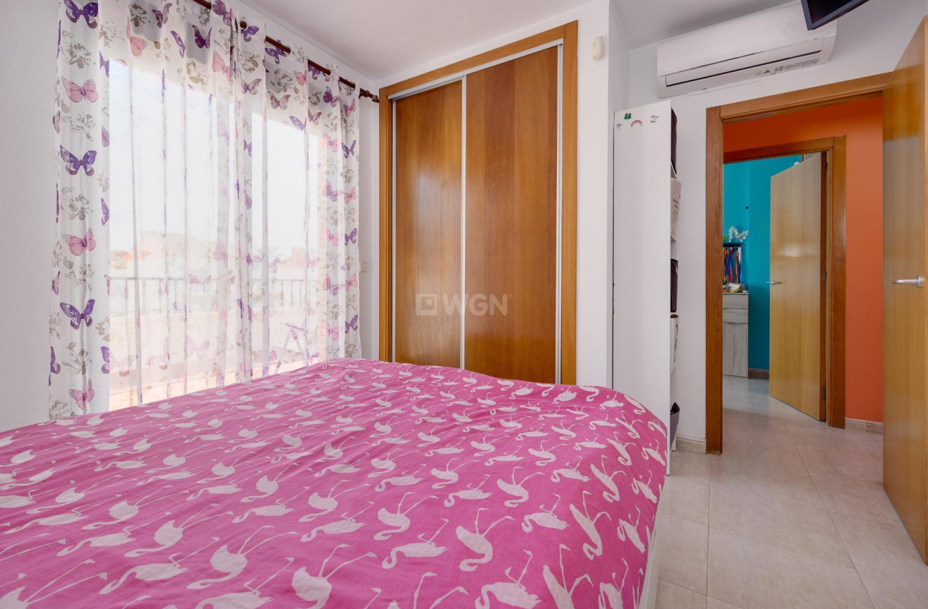 Odsprzedaż - Villa - Orihuela Costa - PAU 8