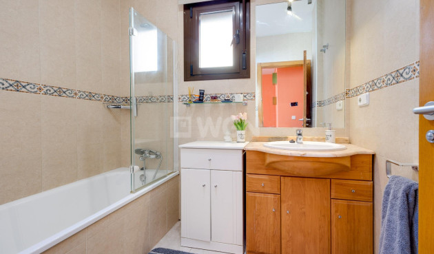 Odsprzedaż - Villa - Orihuela Costa - PAU 8