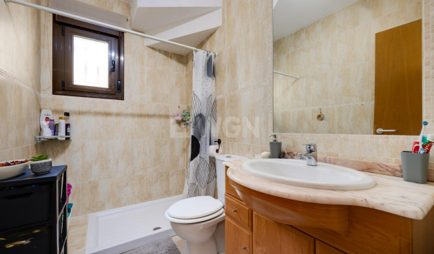 Odsprzedaż - Villa - Orihuela Costa - PAU 8