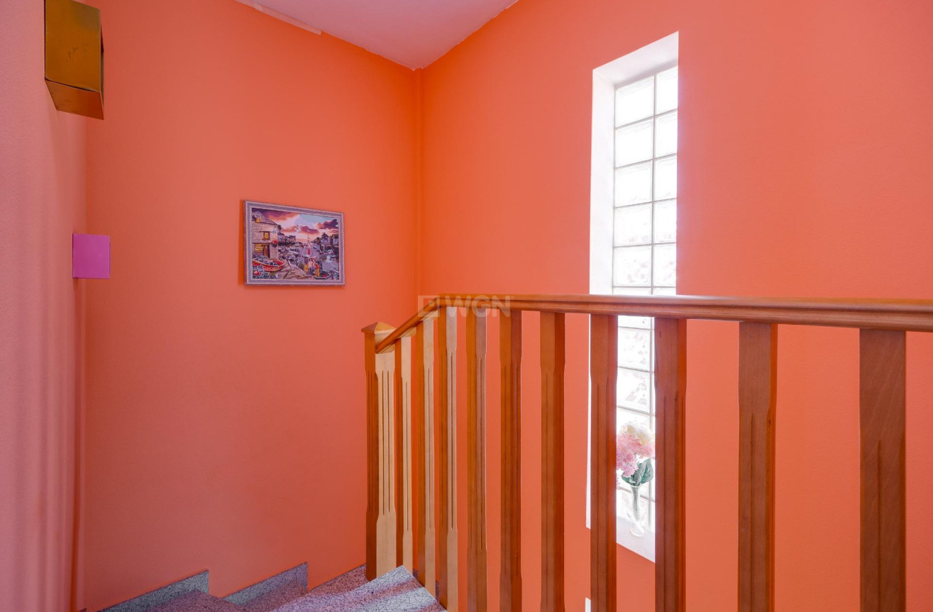 Odsprzedaż - Villa - Orihuela Costa - PAU 8