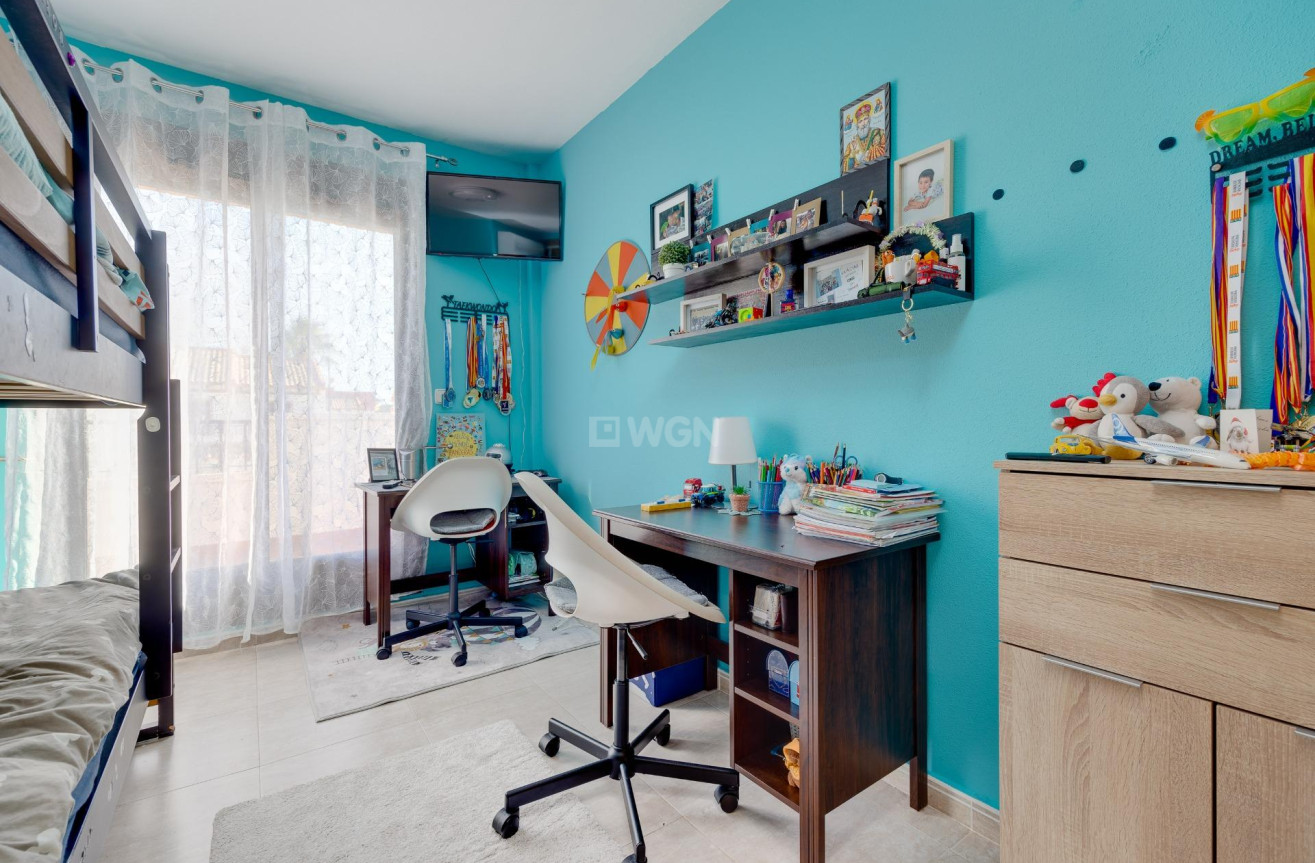 Odsprzedaż - Villa - Orihuela Costa - PAU 8