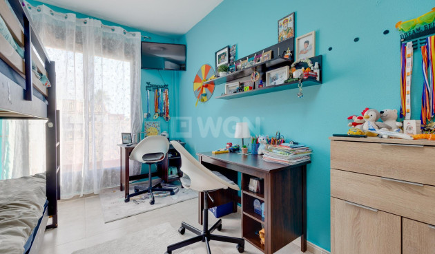 Odsprzedaż - Villa - Orihuela Costa - PAU 8