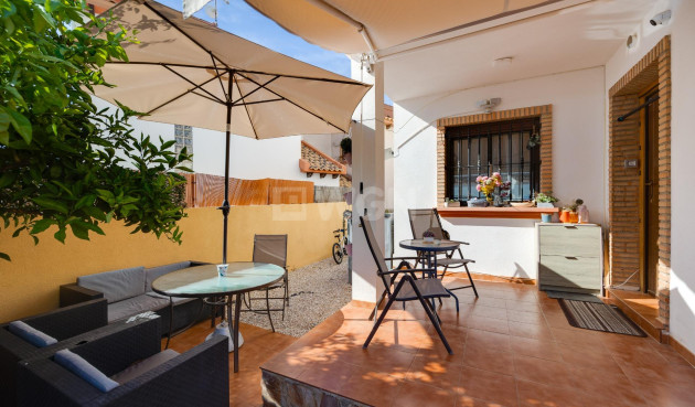 Odsprzedaż - Villa - Orihuela Costa - PAU 8