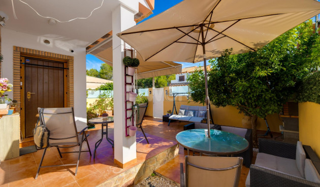 Odsprzedaż - Villa - Orihuela Costa - PAU 8