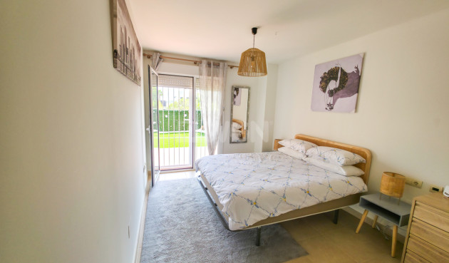 Resale - Apartment / flat - Villamartin - Costa Blanca