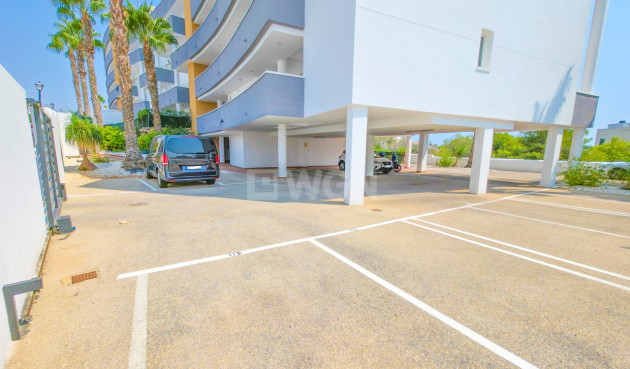 Resale - Apartment / flat - Villamartin - Costa Blanca