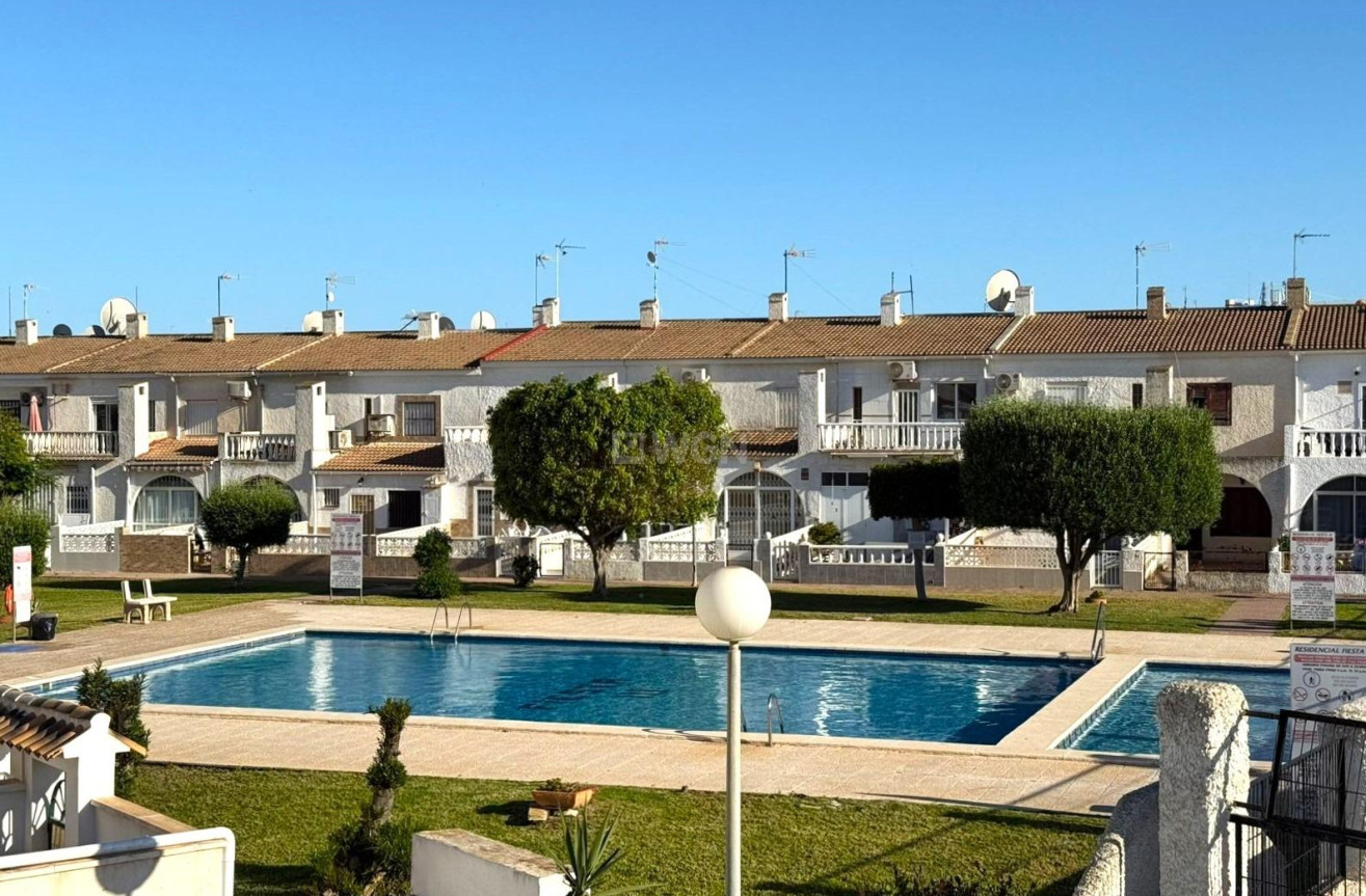 Odsprzedaż - Kamienica - Torrevieja - Centro