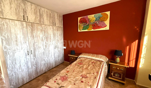 Odsprzedaż - Kamienica - Torrevieja - Centro