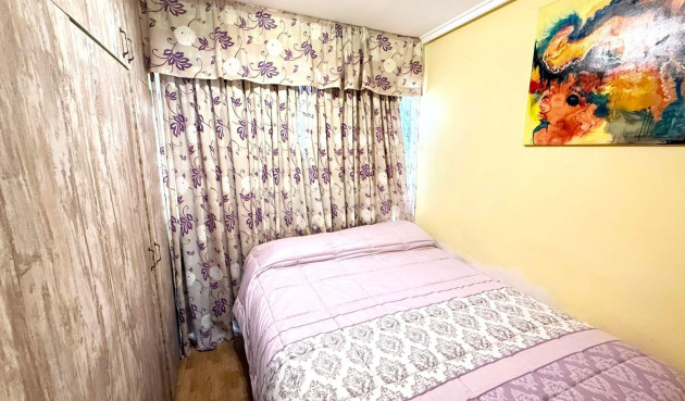 Odsprzedaż - Kamienica - Torrevieja - Centro