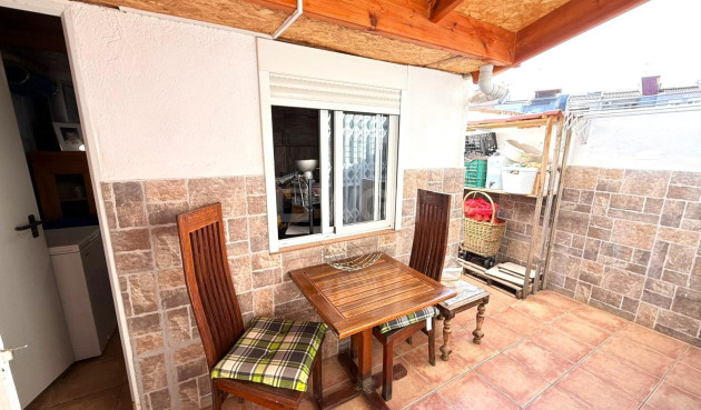 Odsprzedaż - Kamienica - Torrevieja - Centro