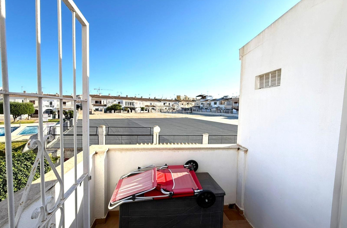 Odsprzedaż - Kamienica - Torrevieja - Centro