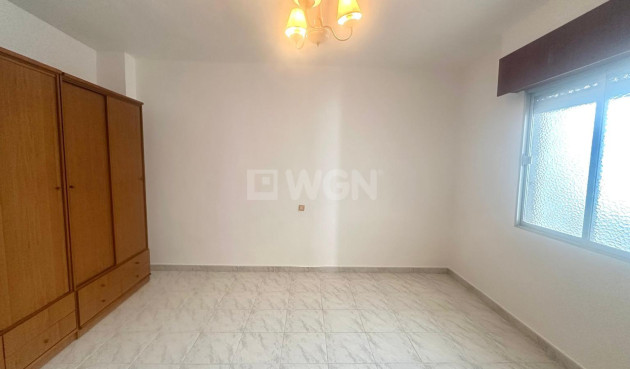 Resale - Apartment / flat - Torrevieja - Estacion De Autobuses