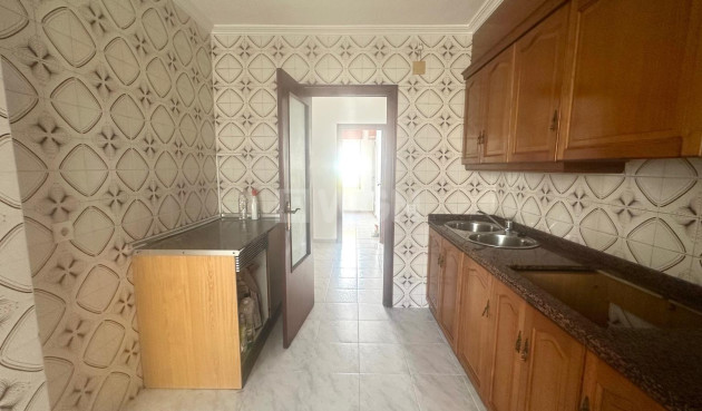 Resale - Apartment / flat - Torrevieja - Estacion De Autobuses