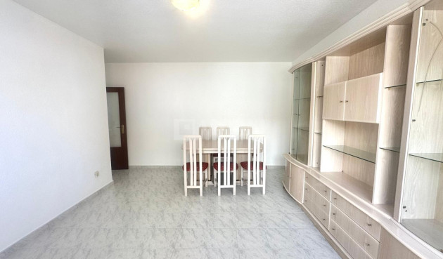 Resale - Apartment / flat - Torrevieja - Estacion De Autobuses