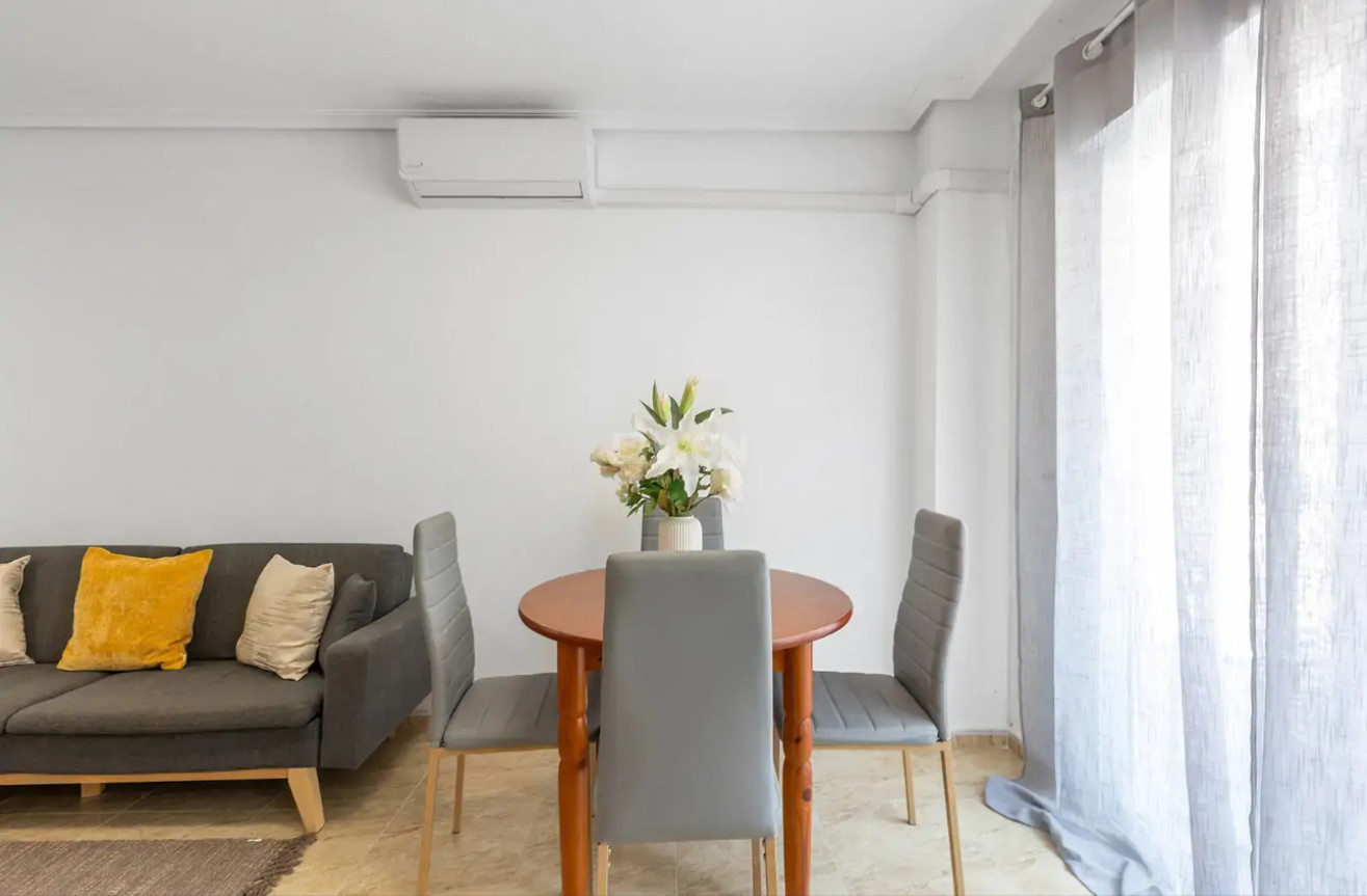 Reventa - Apartamento / piso - Torrevieja