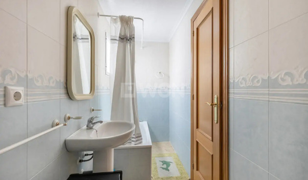 Reventa - Apartamento / piso - Torrevieja