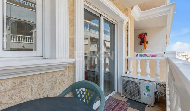 Reventa - Apartamento / piso - Torrevieja