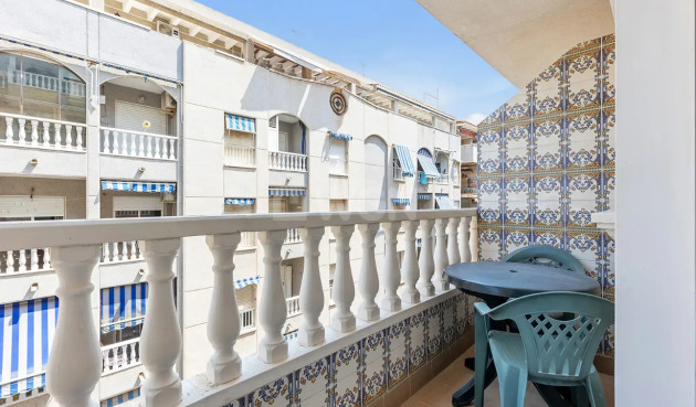 Reventa - Apartamento / piso - Torrevieja