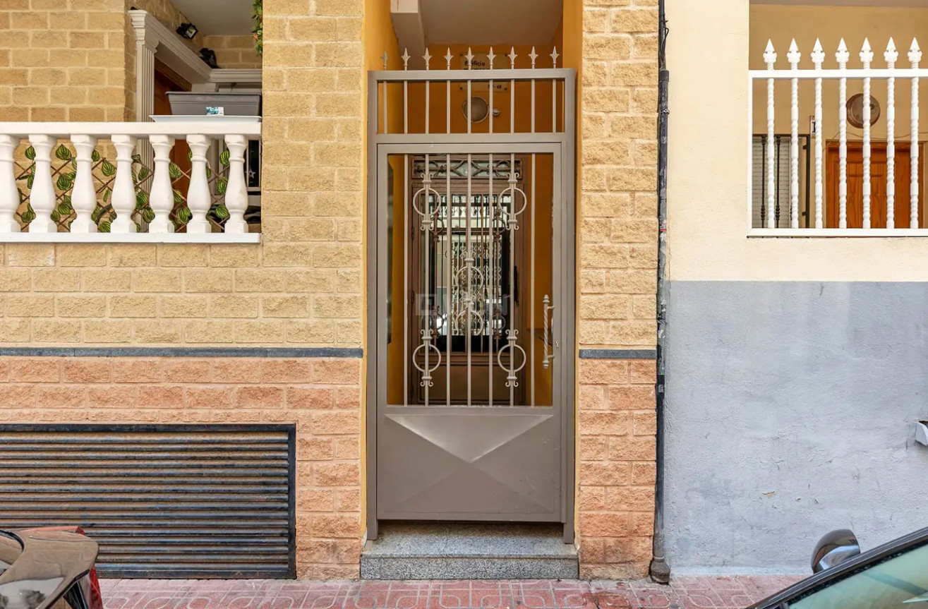 Reventa - Apartamento / piso - Torrevieja