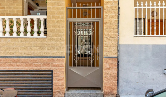 Reventa - Apartamento / piso - Torrevieja