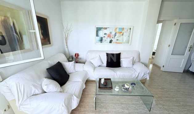 Odsprzedaż - Mieszkanie w bloku - Orihuela Costa - Campoamor