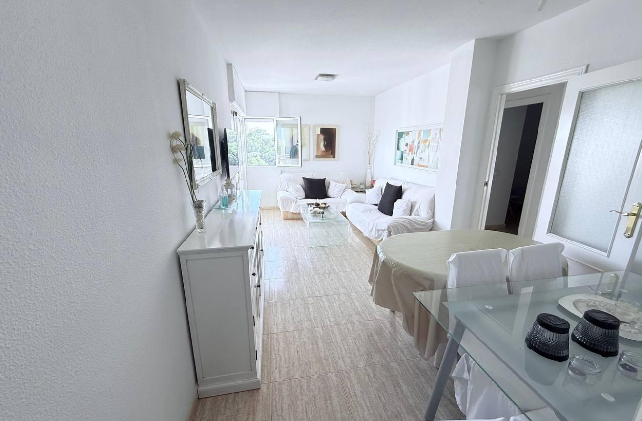 Odsprzedaż - Mieszkanie w bloku - Orihuela Costa - Campoamor