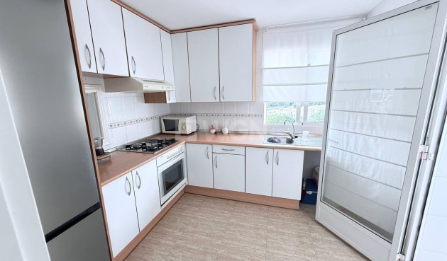 Odsprzedaż - Mieszkanie w bloku - Orihuela Costa - Campoamor