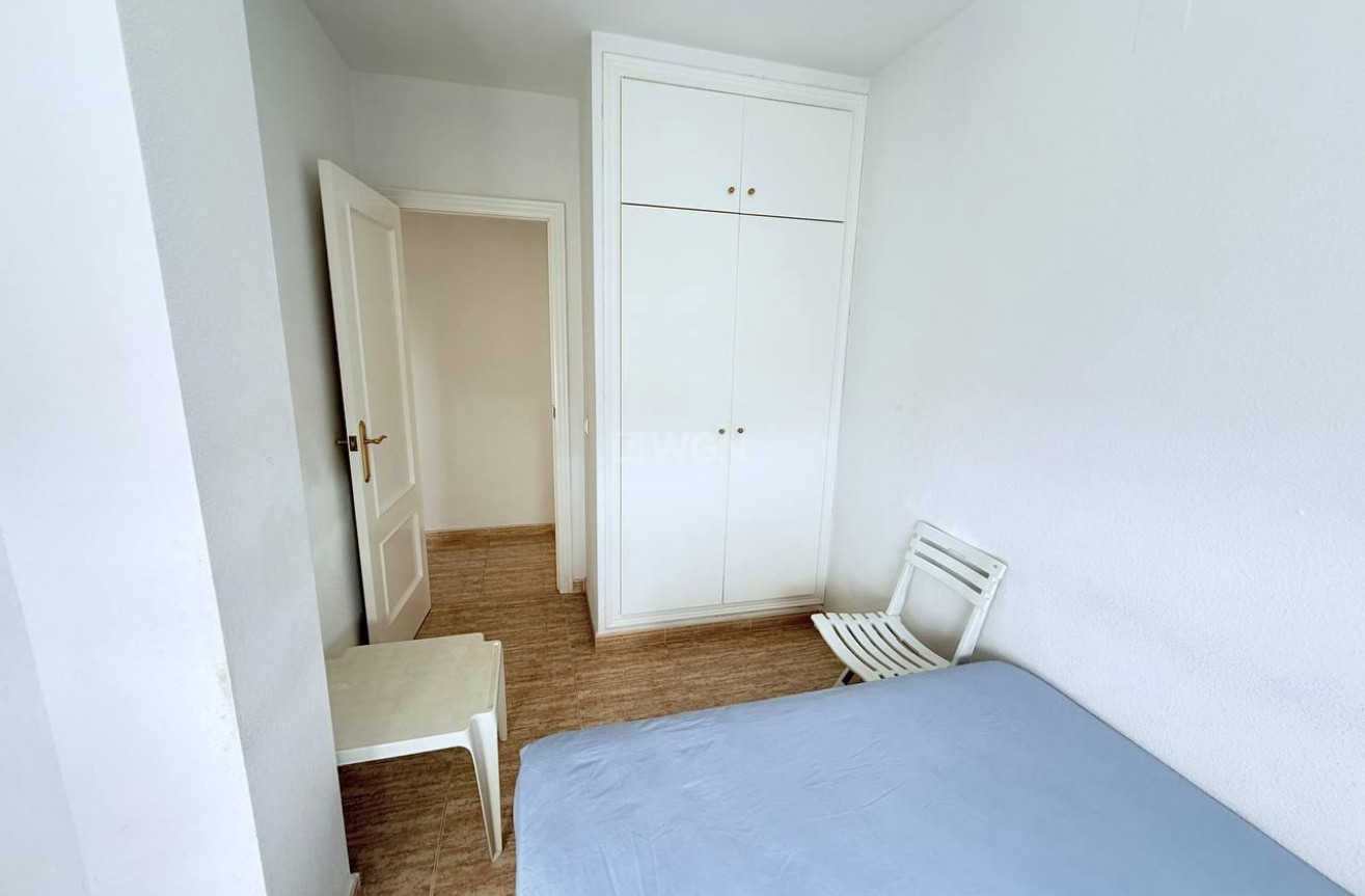 Odsprzedaż - Mieszkanie w bloku - Orihuela Costa - Campoamor