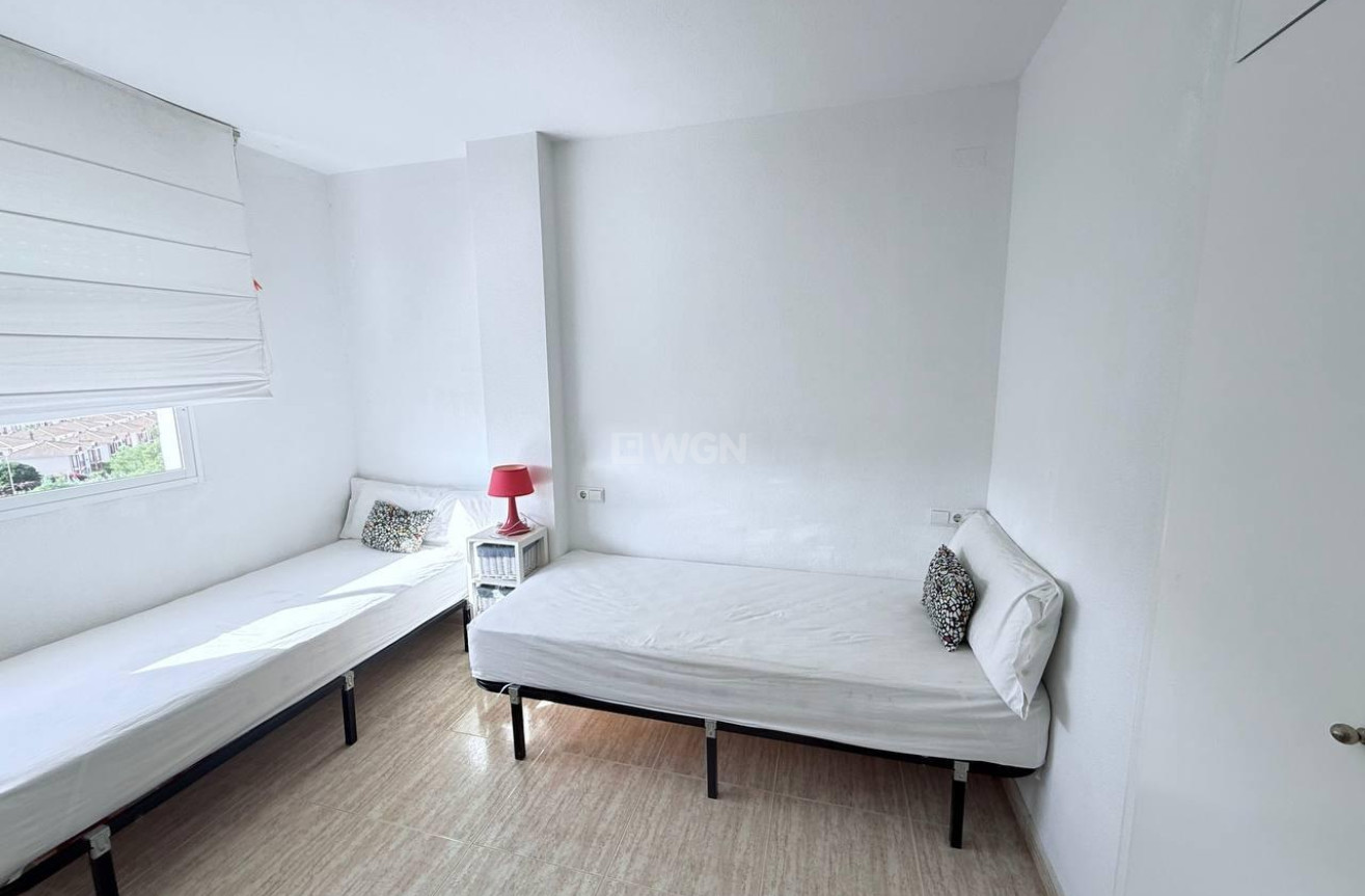 Odsprzedaż - Mieszkanie w bloku - Orihuela Costa - Campoamor