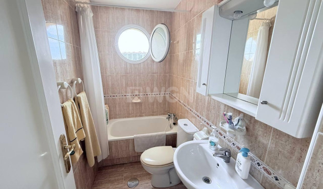 Odsprzedaż - Mieszkanie w bloku - Orihuela Costa - Campoamor