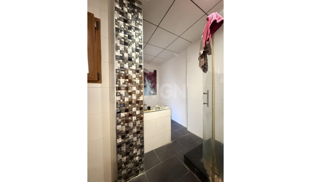 Odsprzedaż - Kamienica - Torrevieja