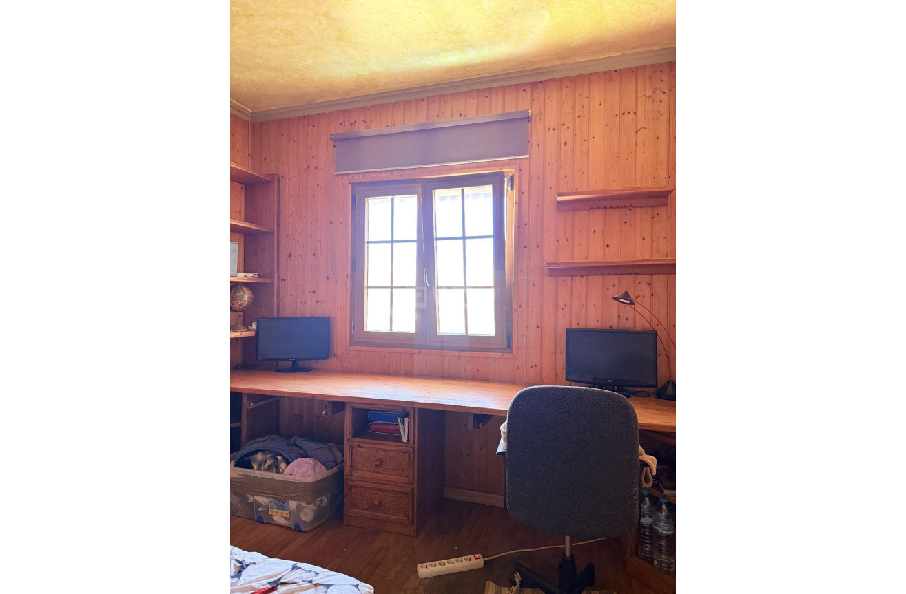 Odsprzedaż - Kamienica - Torrevieja