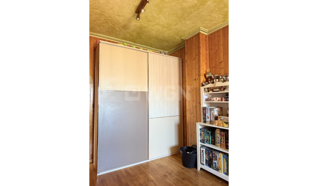 Odsprzedaż - Kamienica - Torrevieja