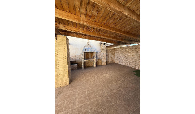 Odsprzedaż - Kamienica - Torrevieja