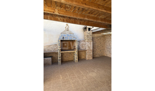 Odsprzedaż - Kamienica - Torrevieja