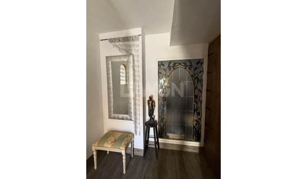 Odsprzedaż - Kamienica - Torrevieja