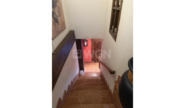 Odsprzedaż - Kamienica - Torrevieja