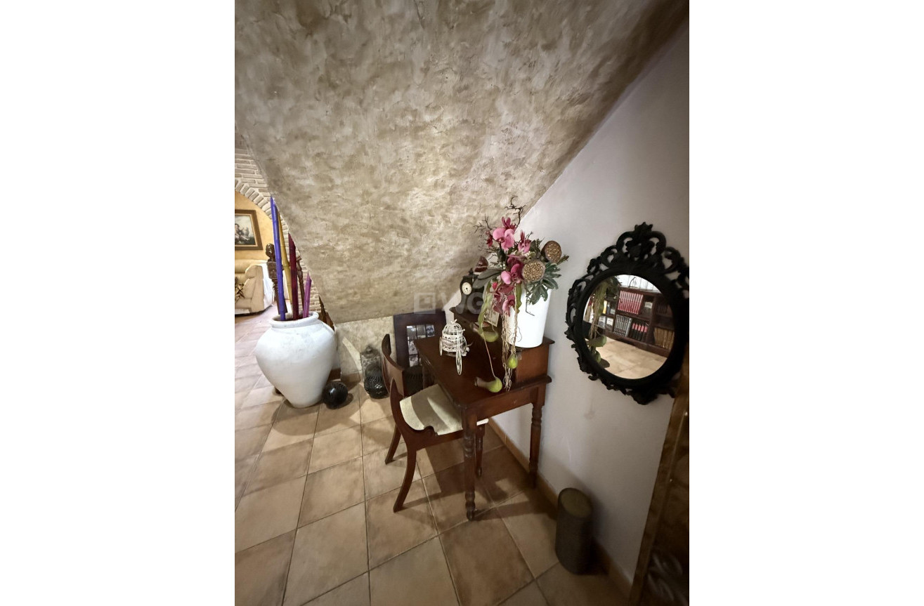 Odsprzedaż - Kamienica - Torrevieja