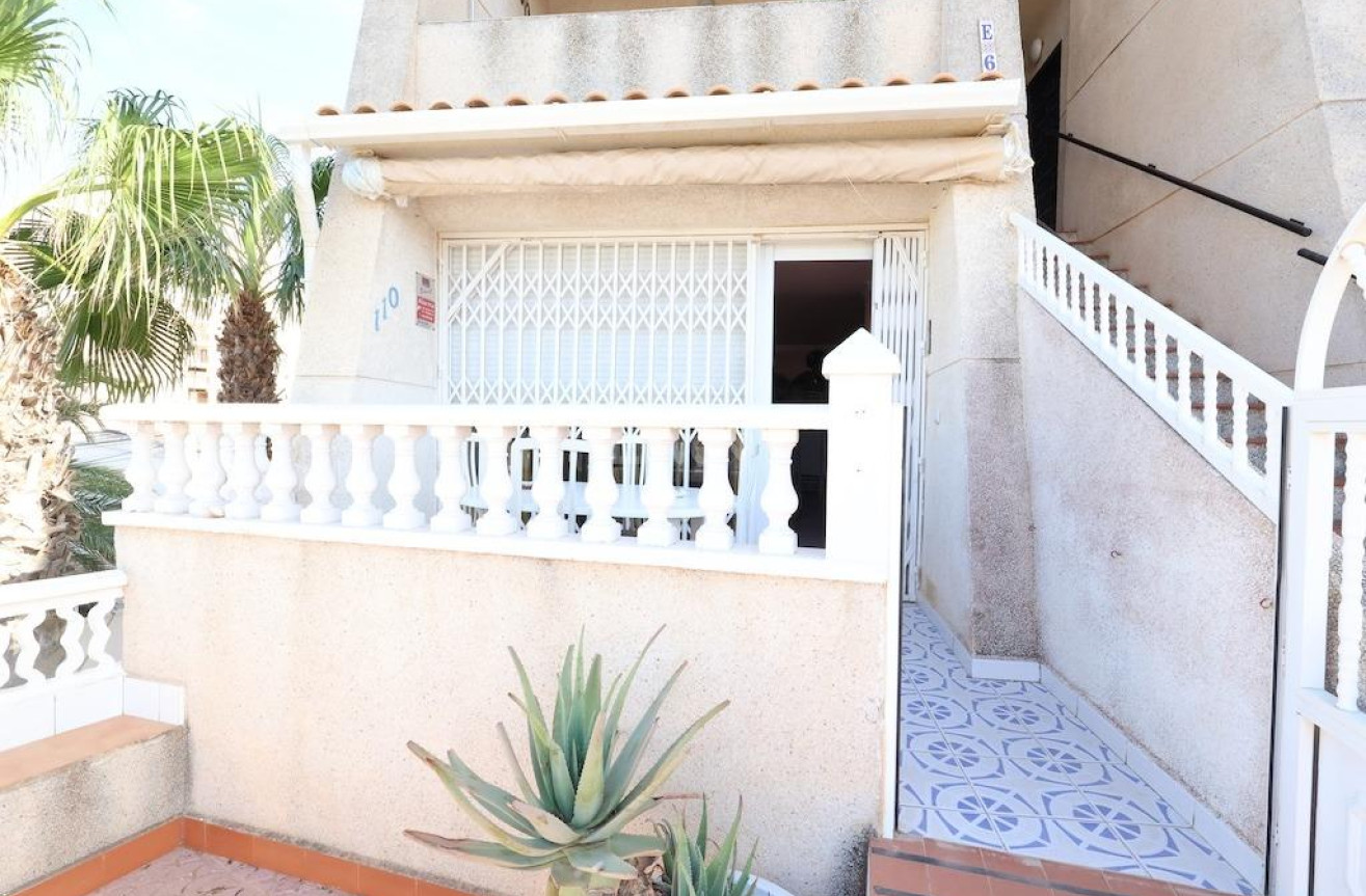 Odsprzedaż - Mieszkanie w bloku - Torrevieja - Costa Blanca