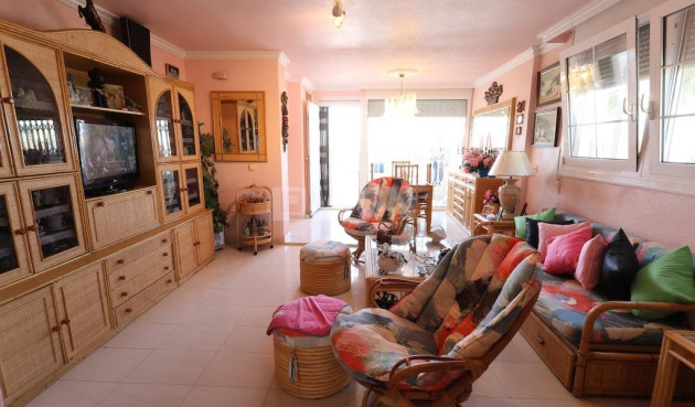 Odsprzedaż - Mieszkanie w bloku - Torrevieja - Costa Blanca