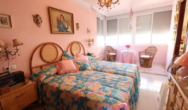 Odsprzedaż - Mieszkanie w bloku - Torrevieja - Costa Blanca