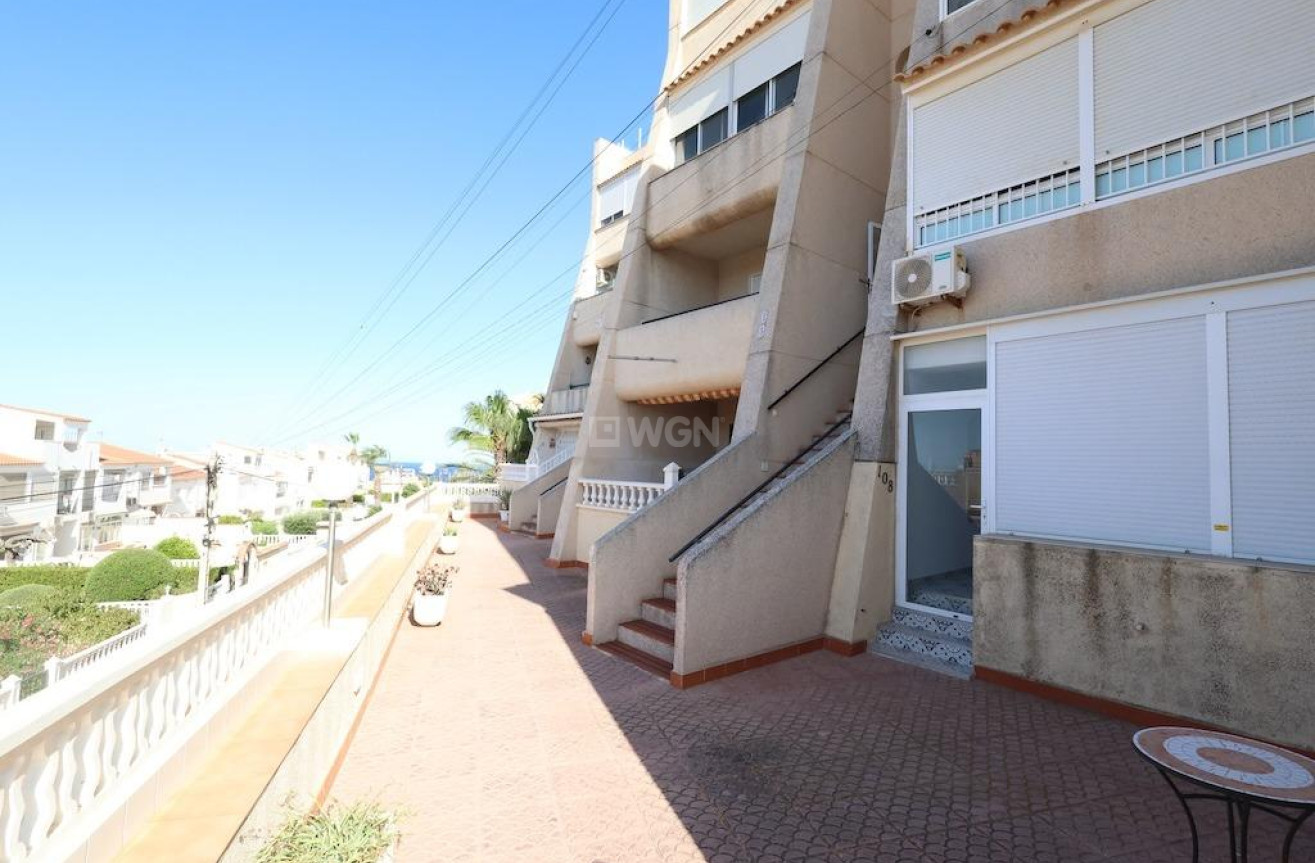 Odsprzedaż - Mieszkanie w bloku - Torrevieja - Costa Blanca