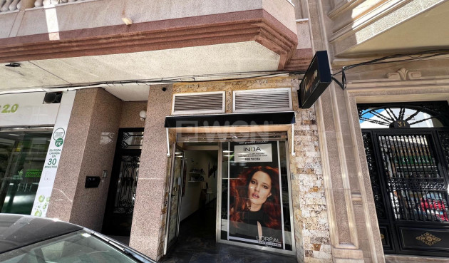 Odsprzedaż - Reklama w telewizji - Torrevieja