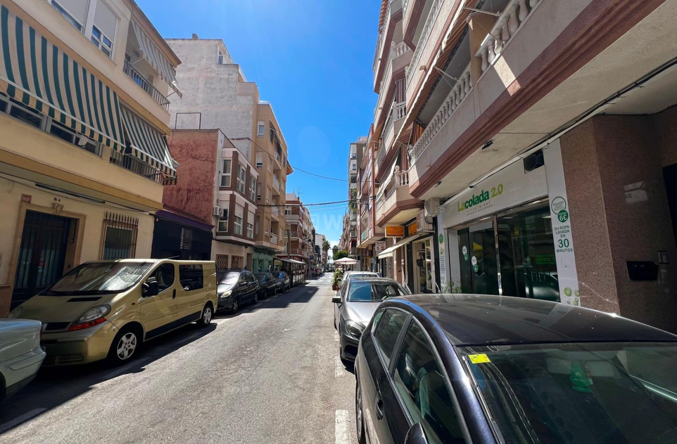 Odsprzedaż - Reklama w telewizji - Torrevieja