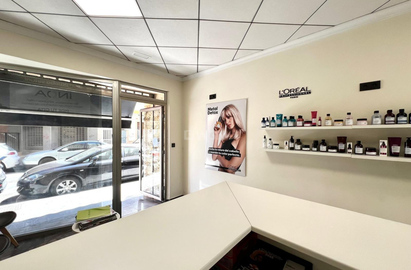 Odsprzedaż - Reklama w telewizji - Torrevieja