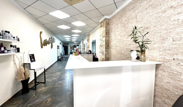 Odsprzedaż - Reklama w telewizji - Torrevieja