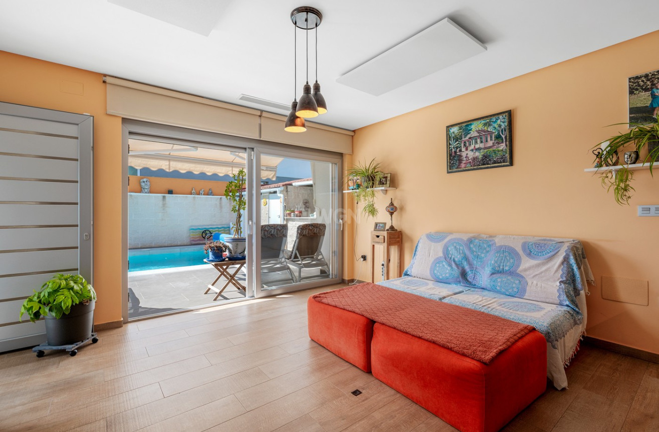 Odsprzedaż - Villa - Benijofar - Costa Blanca