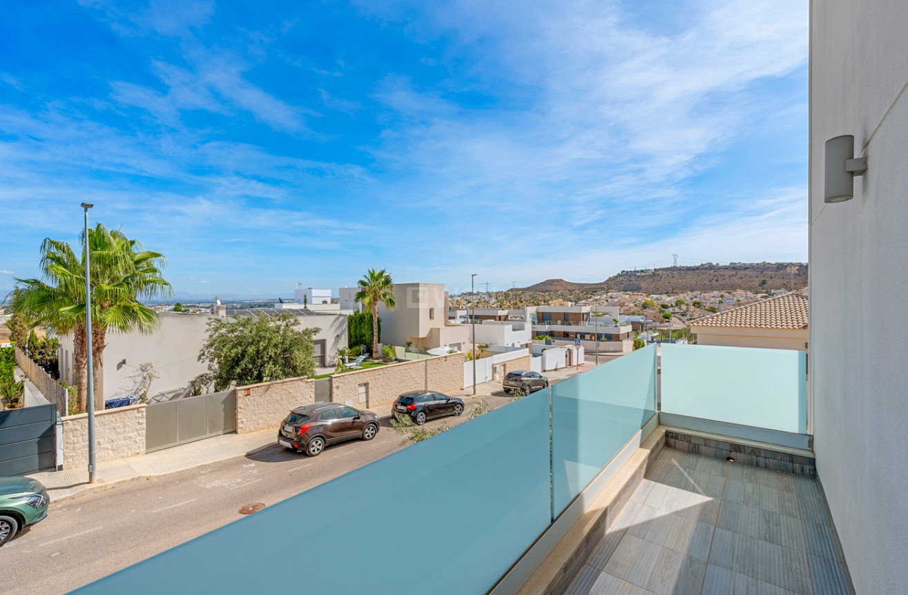 Odsprzedaż - Villa - Benijofar - Costa Blanca