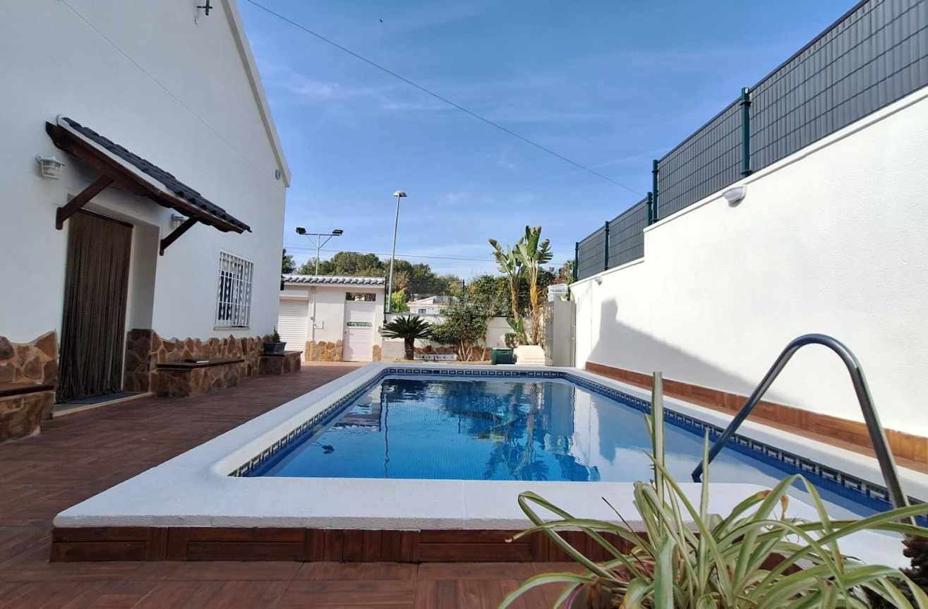 Odsprzedaż - Villa - Torrevieja - Los Balcones - Los Altos del Edén